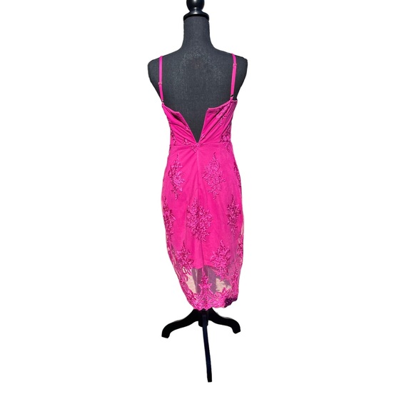 Pink lace Guess dress - Picture 3 of 3